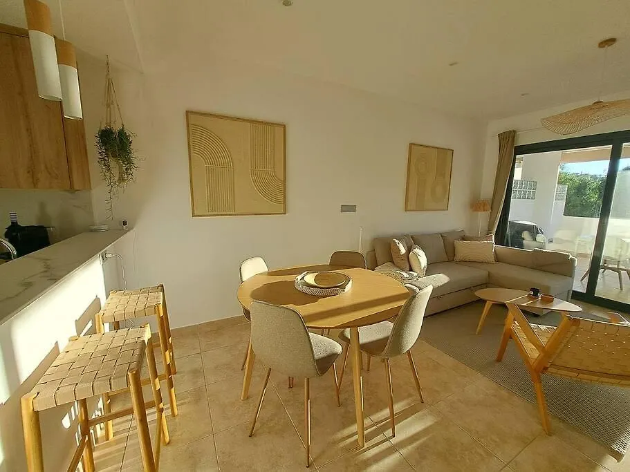 The Retreat, Valle Del Este Modern Apartment Vera